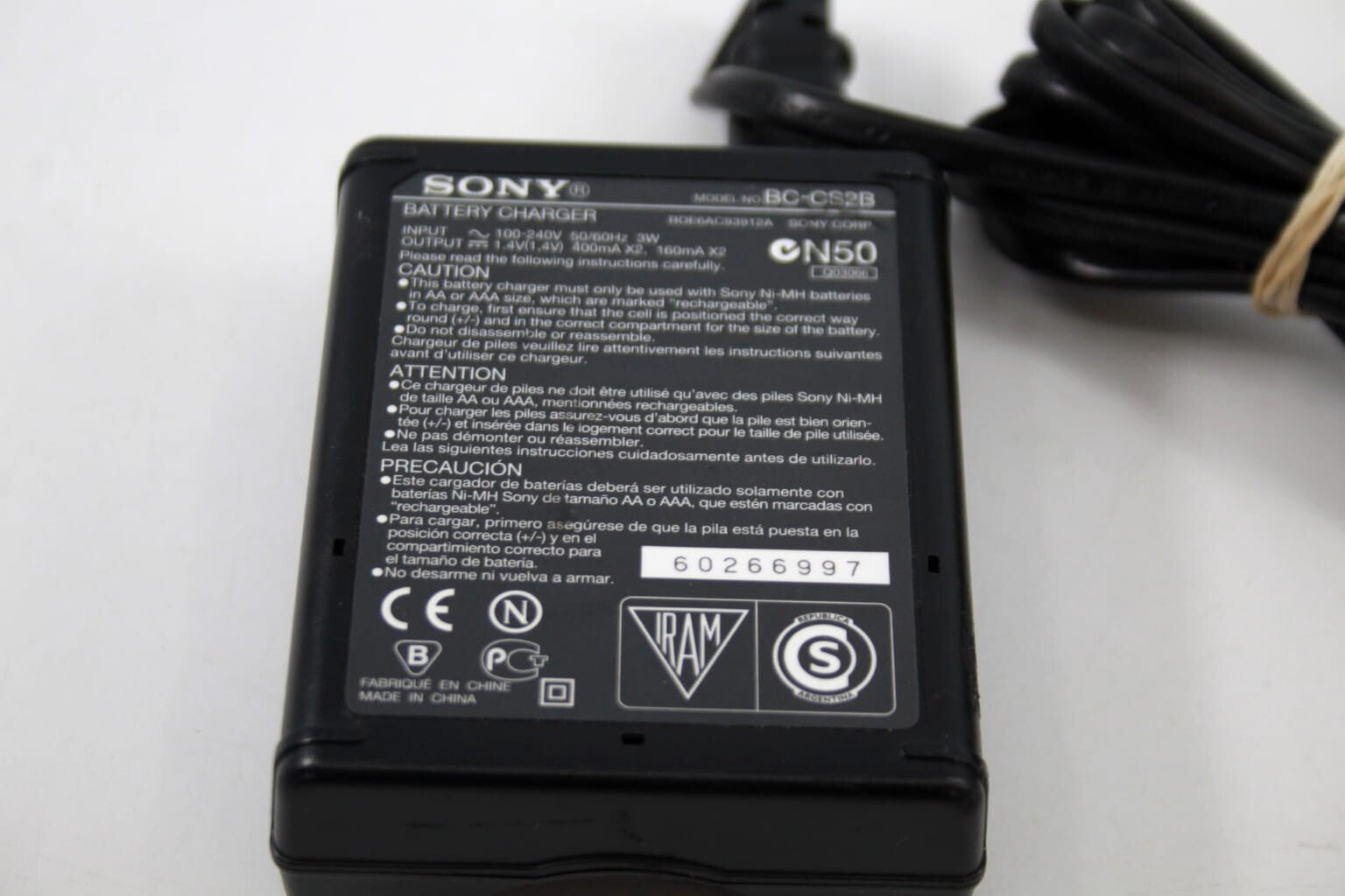 Genuine SONY BC-CS2B AA & AAA Ni-MH Rechargeable Battery Charger
