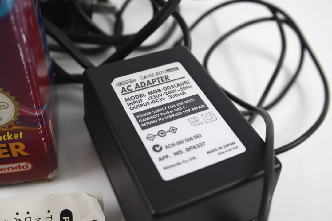 Genuine, Official Nintendo Game Boy Pocket AC Adapter [MGB-005] BOXED