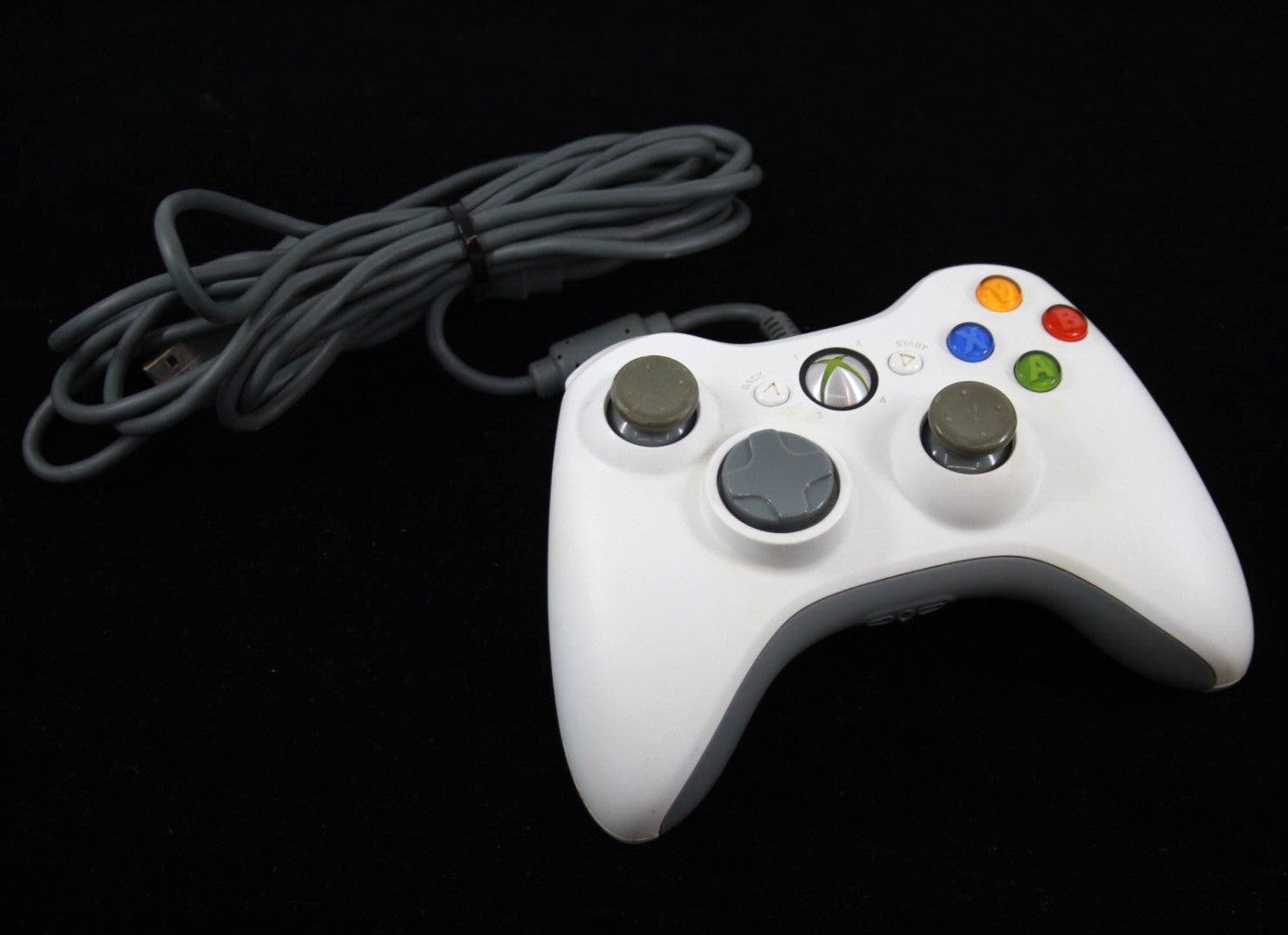 Genuine, Official Microsoft Xbox 360 USB Wired Controller [White]