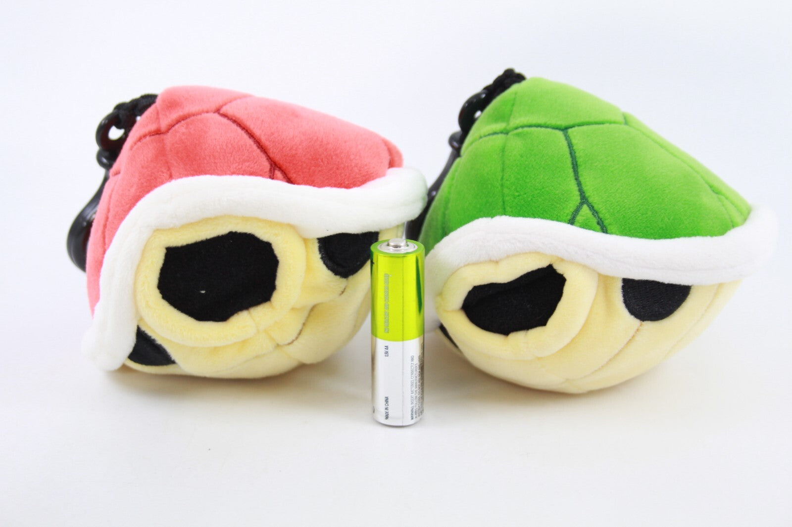 Nintendo Mario Kart Green & Red Shell Keyring